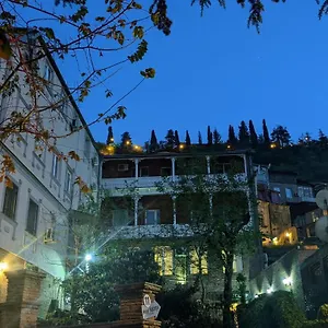 Otel Kalanga, Tiflis